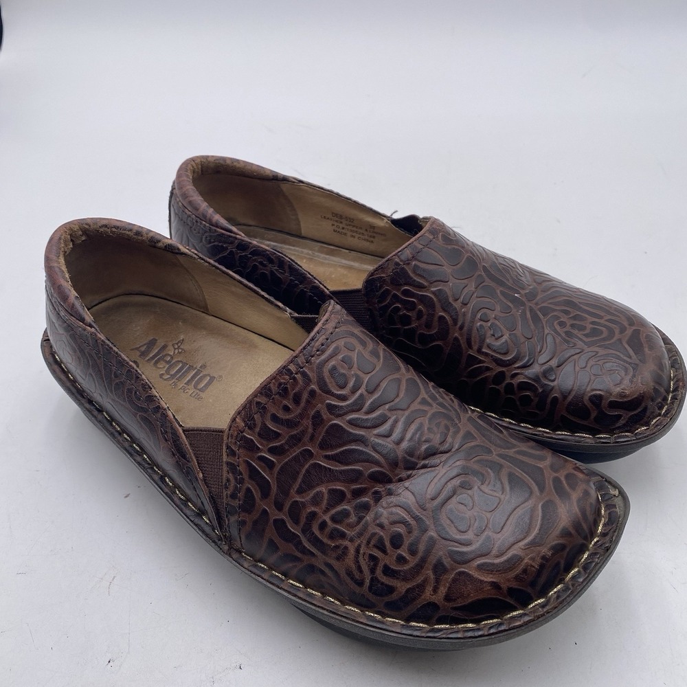Alegria PG Lite Brown Tooled Leather DEB-352 Deb‎ Clogs Size EU 39 - US 9 Nurse